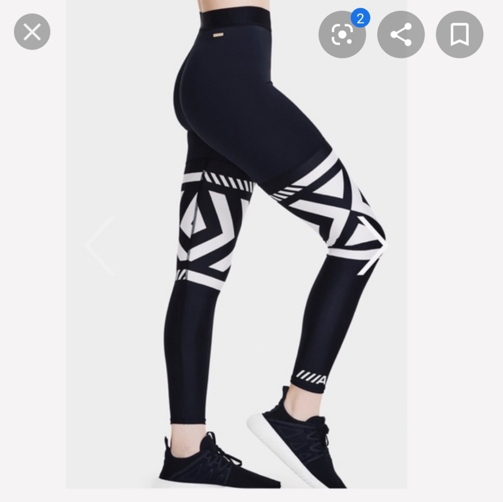 Moto Tight